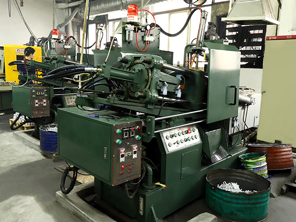 展源五金-壓鑄生產(chǎn)車間